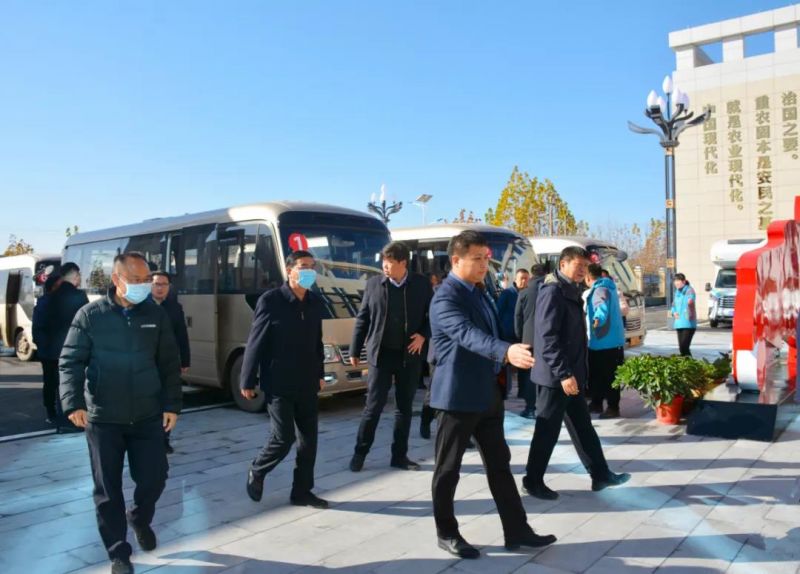 推动农业现代化丨热烈欢迎卫辉市各级辅导莅临我司调研领导