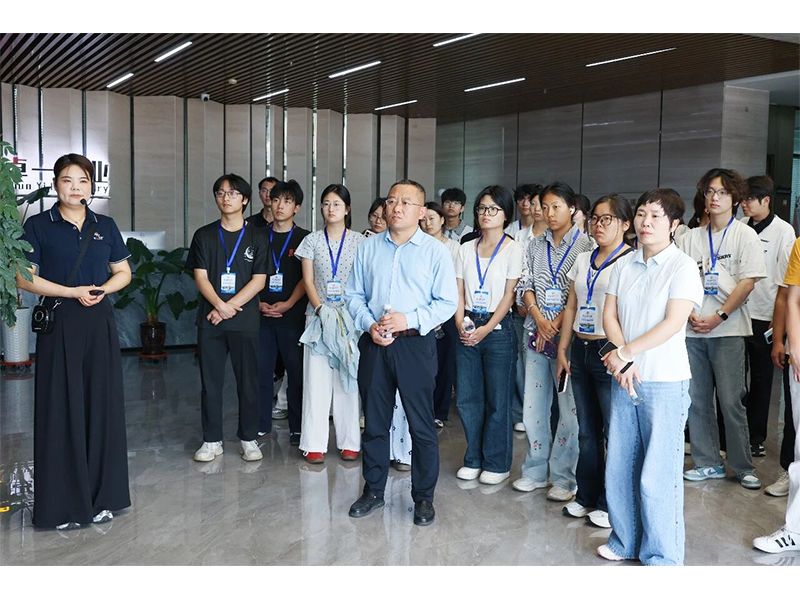 热烈欢迎商丘师范学院师生赴我司参观进建！